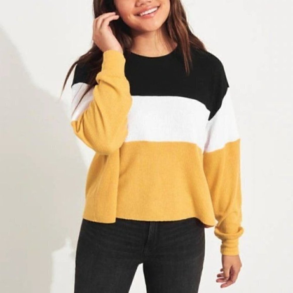 Hollister Thermal Knit Boyfriend Long Sleeve Cropped T-Shirt XS